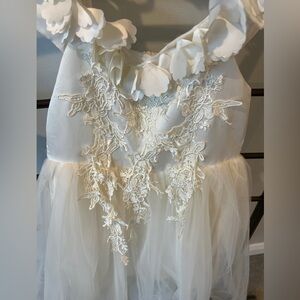 Trish Scully Size 8 beautiful dress